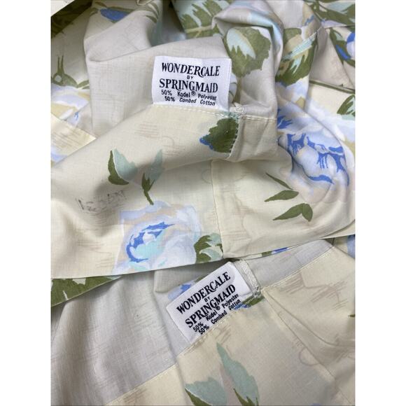 2 Vintage Wondercale Springmaid Standard Blue Floral Cabbage Roses Pillowcases - Picture 3 of 9